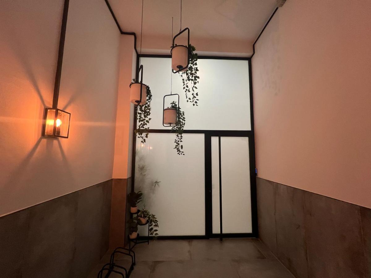 Nina Mala Hotel Valencia Ngoại thất bức ảnh